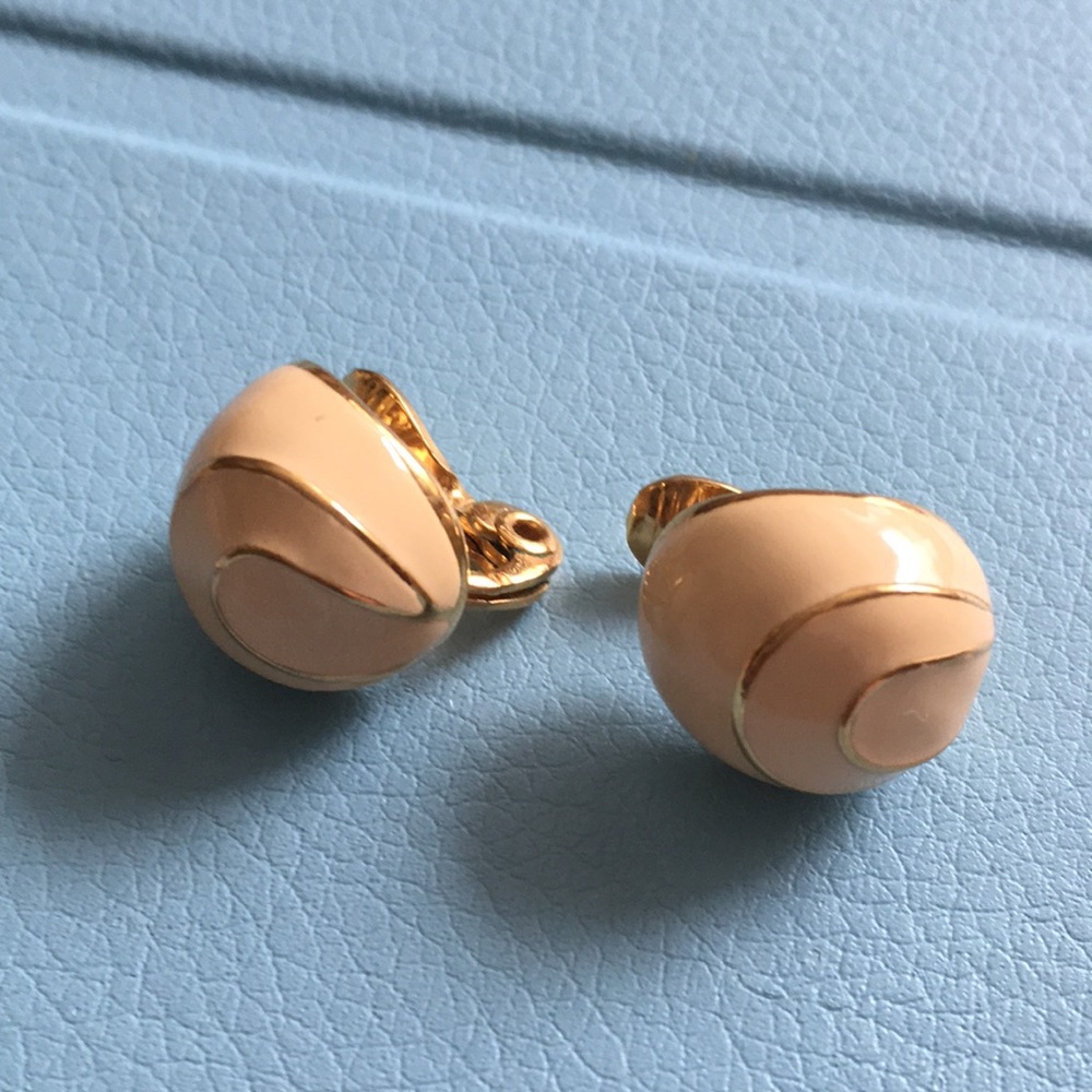 Monet clip earrings